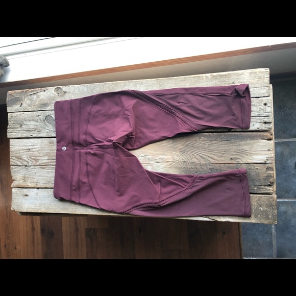 Lululemon tights - Picture 6 of 8